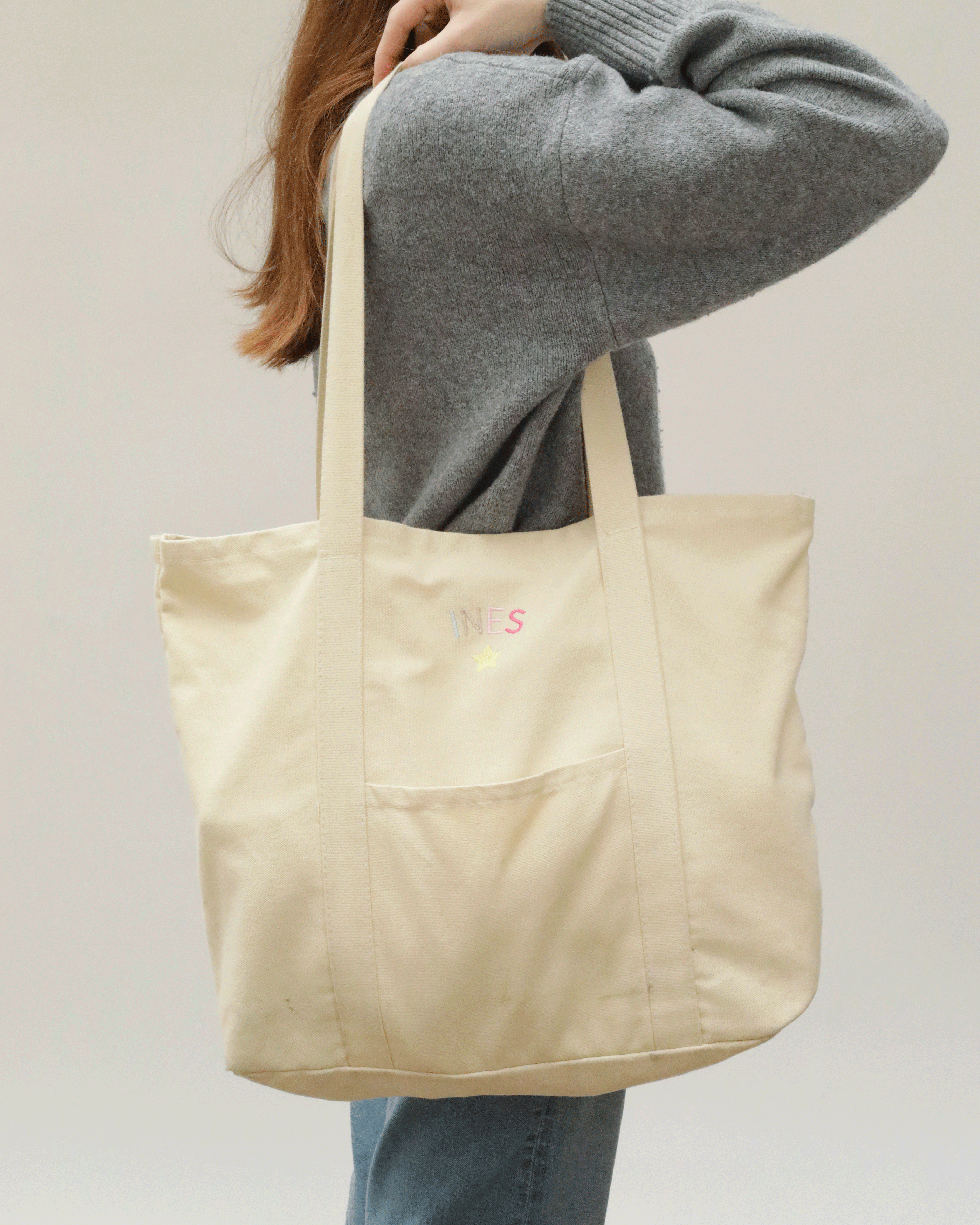 TOTE-BAG_0000s_0004_7F0A1012_VSCO.png